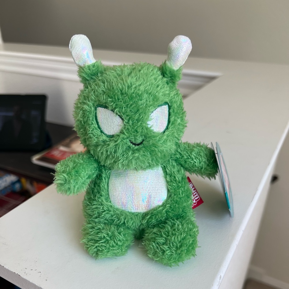 New 4.5” Matt the Alien Bum Bumz